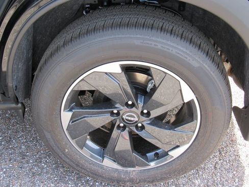 New 2026 Nissan Rogue SV image 7