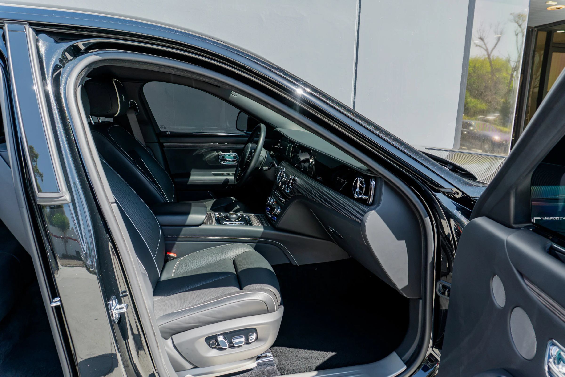 Used 2021 Rolls-Royce Ghost AWD/4WD image 66