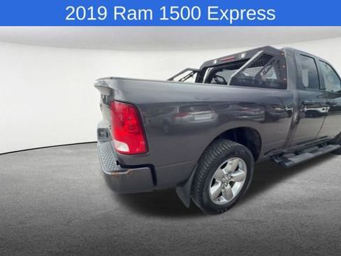 Used 2019 RAM 1500 Express w/ Express Value Package AWD/4WD image 9