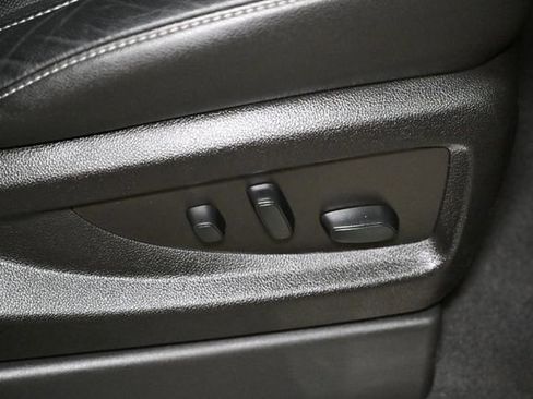 Used 2019 Chevrolet Suburban Premier AWD/4WD image 76