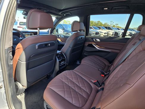 New 2026 BMW X7 xDrive40i w/ M Sport Package image 13