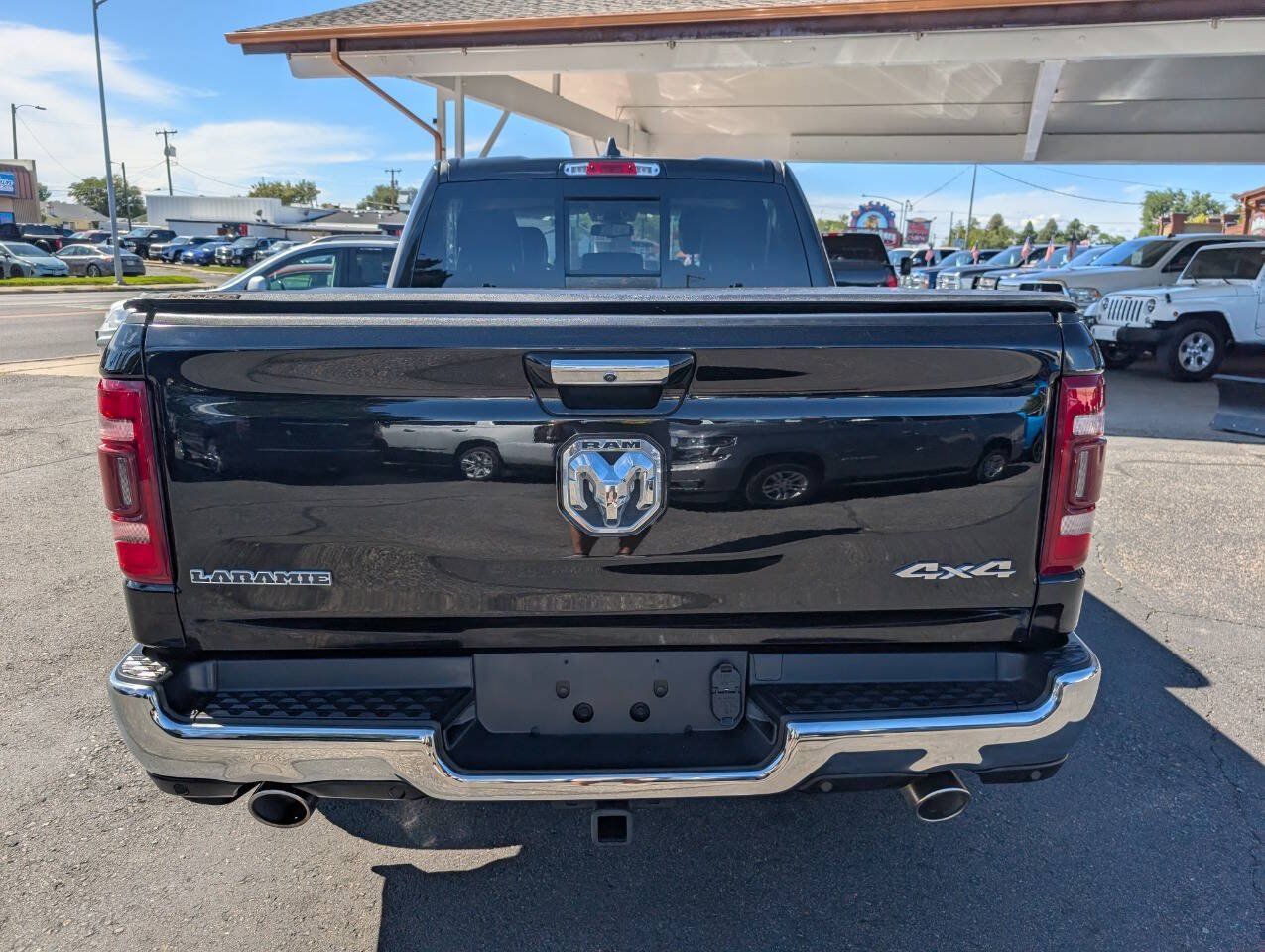 Used 2020 RAM 1500 Laramie AWD/4WD image 6