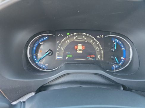 Certified 2025 Toyota RAV4 LE image 20