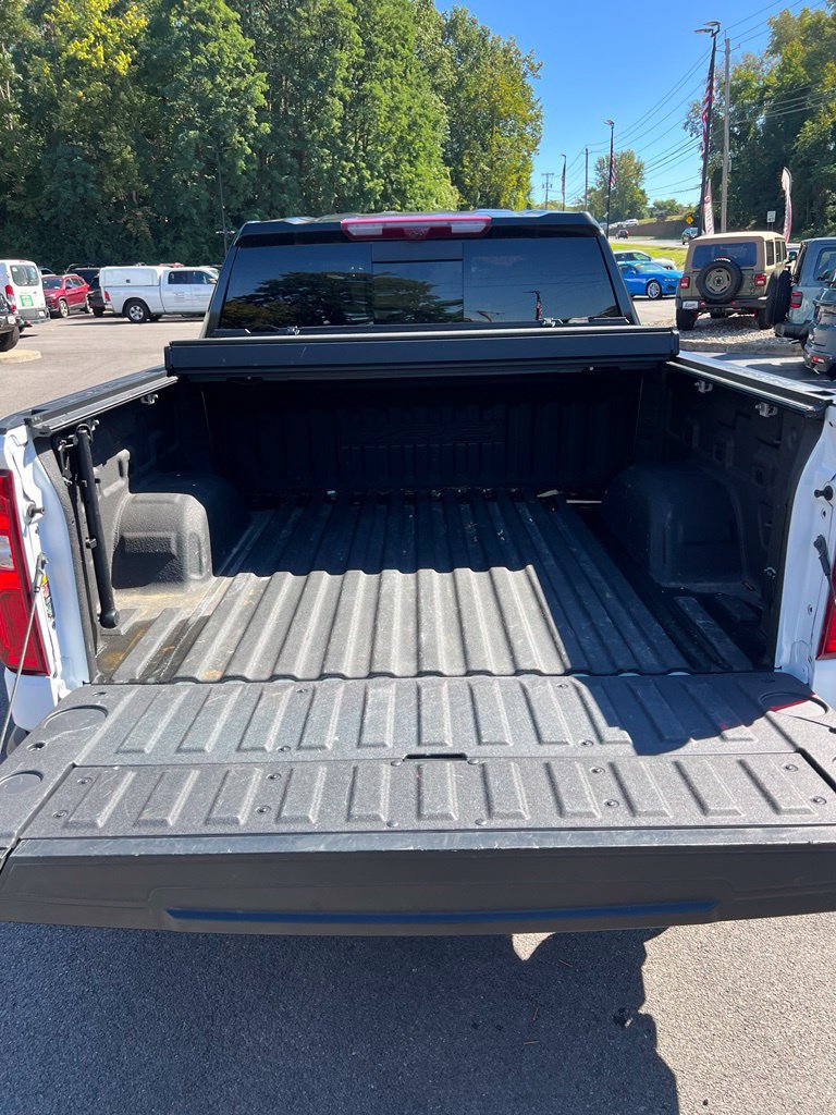 Used 2024 Chevrolet Silverado 1500 ZR2 w/ Technology Package AWD/4WD image 9