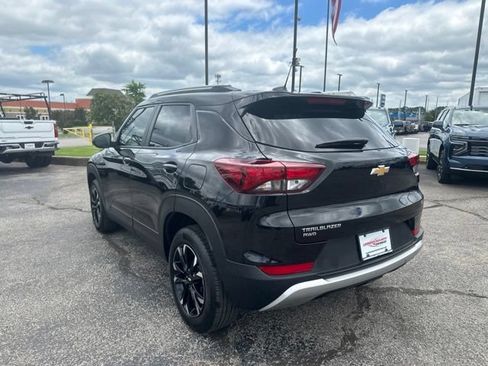 Used 2023 Chevrolet TrailBlazer LT AWD/4WD image 5