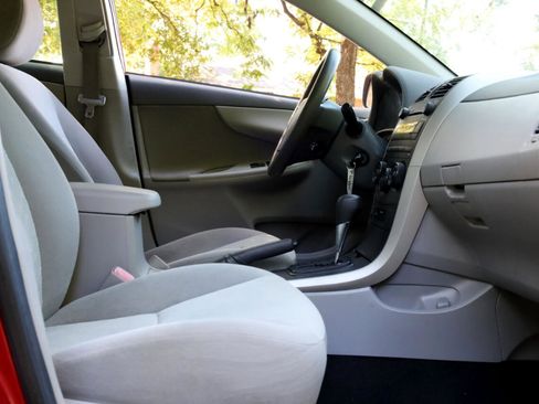Used 2009 Toyota Corolla XLE image 14