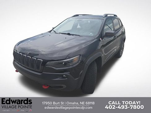 Used 2020 Jeep Cherokee Trailhawk w/ Cold Weather Group AWD/4WD image 1