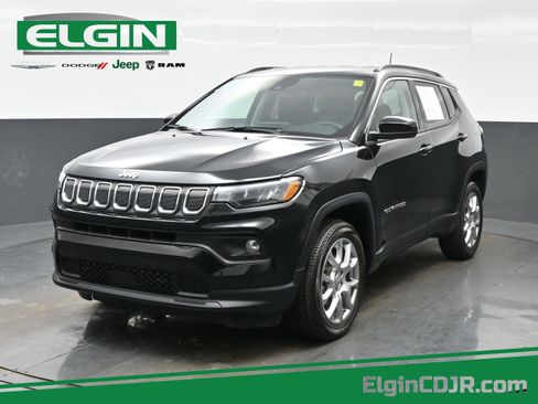Used 2022 Jeep Compass Latitude image 1