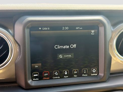 Used 2022 Jeep Wrangler Unlimited Sahara w/ Cold Weather Group AWD/4WD image 27