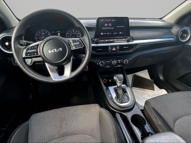 Certified 2023 Kia Forte LXS w/ LXS Technology Package FWD image 7