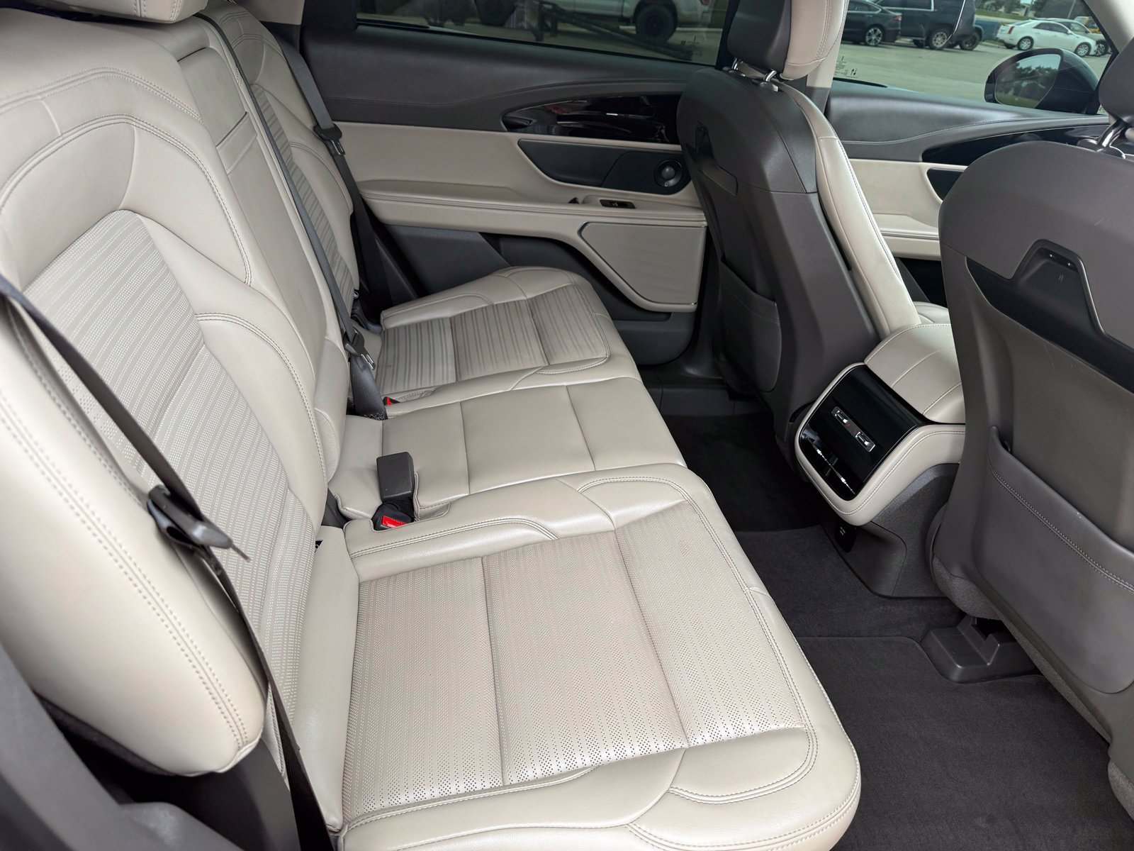 Used 2025 Lincoln Nautilus Reserve w/ Jet Appearance Package AWD/4WD image 20