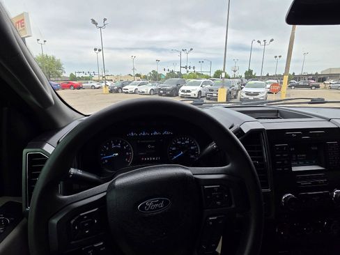 Used 2018 Ford F250 XLT w/ Snow Plow Prep Package AWD/4WD image 24
