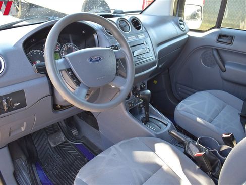 Used 2013 Ford Transit Connect XLT image 3