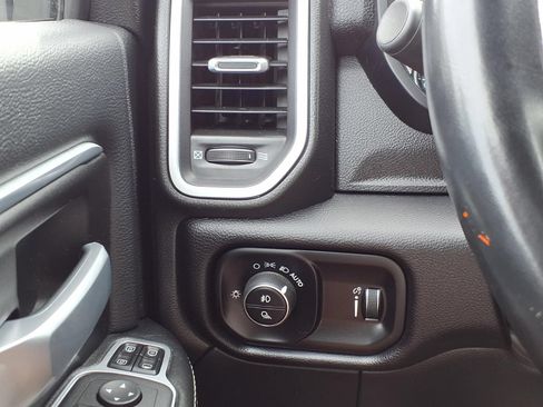Used 2024 RAM 2500 Big Horn AWD/4WD image 16