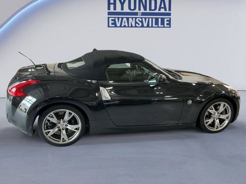 Used 2012 Nissan 370Z Touring w/ Sport Pkg RWD image 4