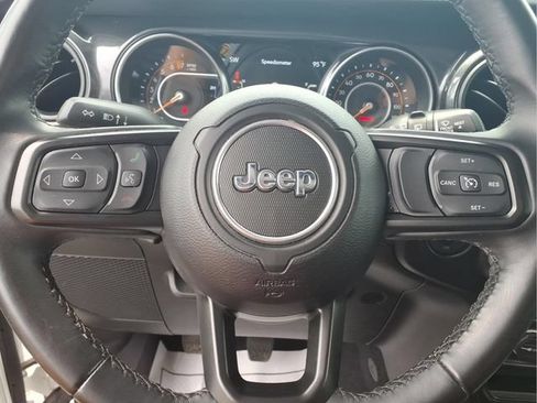 Used 2022 Jeep Wrangler Unlimited Sport AWD/4WD image 14