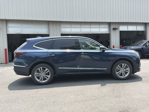 Used 2025 Acura MDX SH-AWD image 4