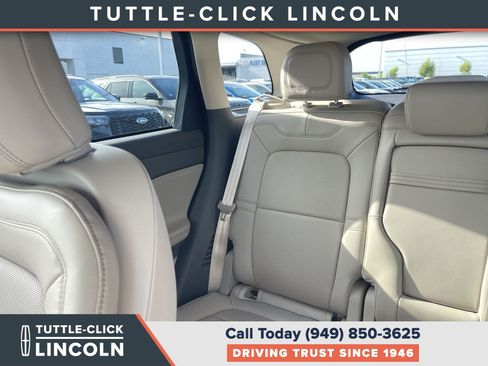 Used 2023 Lincoln Corsair Reserve w/ Equipment Group 201A AWD/4WD image 5