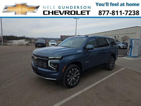 New 2026 Chevrolet Tahoe High Country AWD/4WD image 3