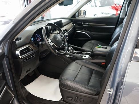 Used 2022 Kia Telluride EX w/ EX Premium Package image 28