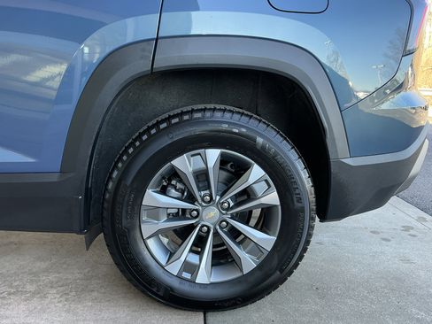 Used 2026 Chevrolet Equinox LT w/ Convenience Package II image 27