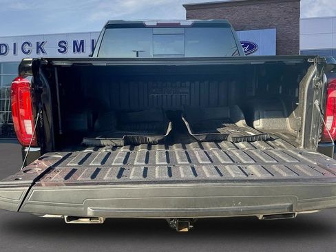 Used 2022 GMC Sierra 1500 SLT w/ SLT Premium Plus Package AWD/4WD image 7