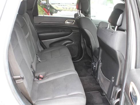 Used 2014 Jeep Grand Cherokee Laredo w/ 18" Wheel & 8.4" Radio Group AWD/4WD image 24