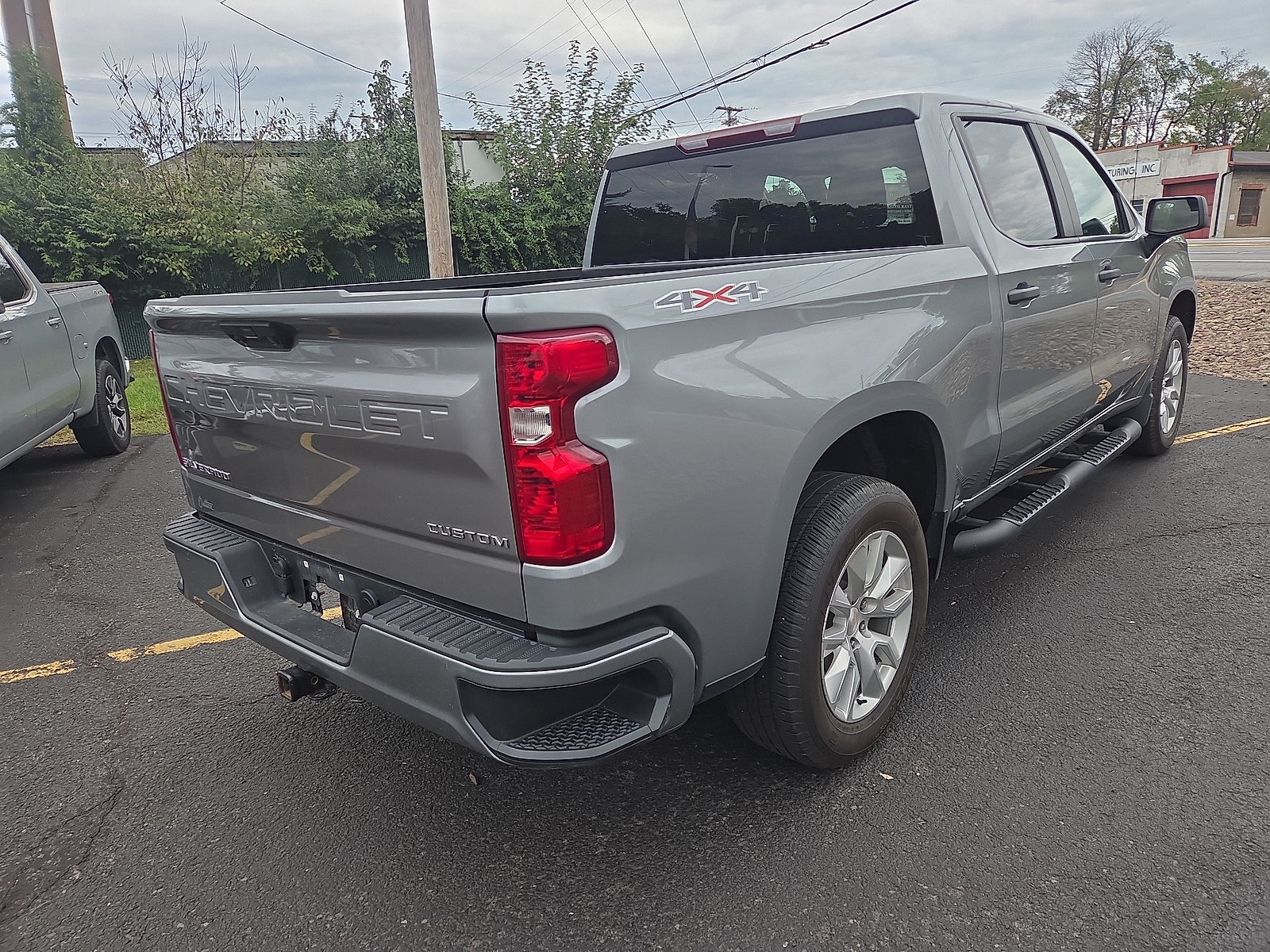 Used 2024 Chevrolet Silverado 1500 Custom AWD/4WD image 3