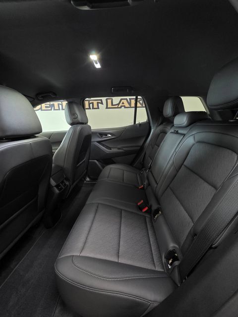 Used 2026 Chevrolet Equinox LT w/ Convenience Package II AWD/4WD image 10