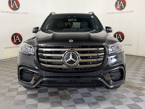Used 2025 Mercedes-Benz GLS 450 4MATIC image 2