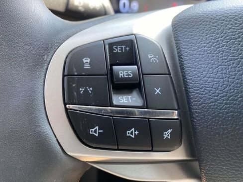 Used 2026 Ford Explorer Active AWD/4WD image 21