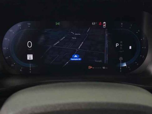 Certified 2025 Volvo XC40 B5 Plus image 23