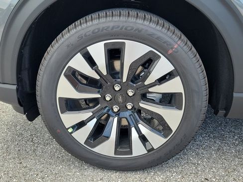 New 2026 Ford Explorer Platinum w/ LUX Leather Package AWD/4WD image 6