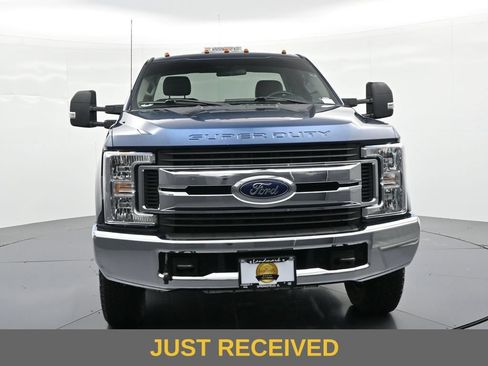 Used 2018 Ford F350 XL w/ Power Equipment Group AWD/4WD image 3