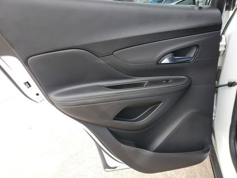 Used 2022 Buick Encore Preferred w/ Safety Package image 11