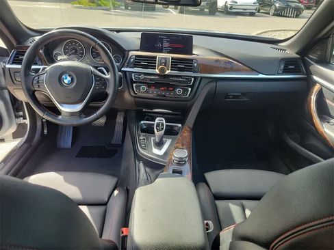 Used 2015 BMW 428i Convertible image 12