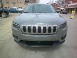 Used 2021 Jeep Cherokee Latitude Lux image 2