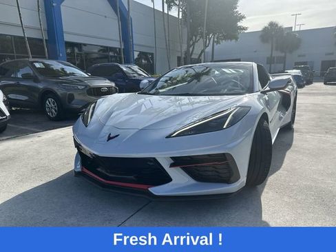 Used 2022 Chevrolet Corvette Stingray Premium Conv w/ Z51 Performance Package RWD image 19