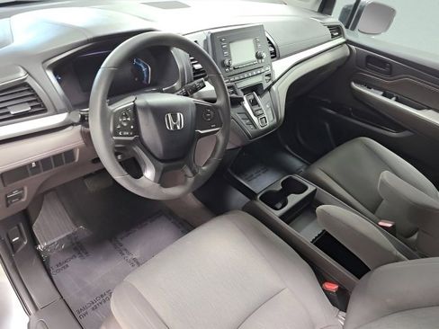 Used 2019 Honda Odyssey LX image 24