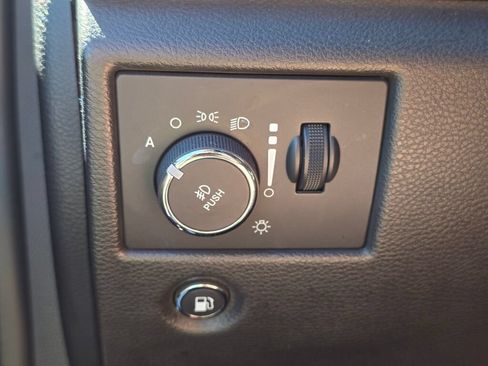 Used 2021 Jeep Grand Cherokee Limited w/ Quick Order Package 28K 80th AWD/4WD image 25