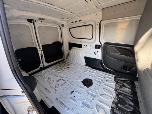 Used 2022 RAM ProMaster City Tradesman FWD image 15