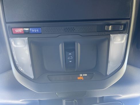 Certified 2025 Subaru Forester Premium image 31