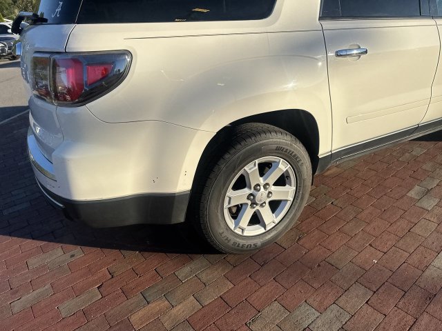 Used 2013 GMC Acadia SLE FWD image 15