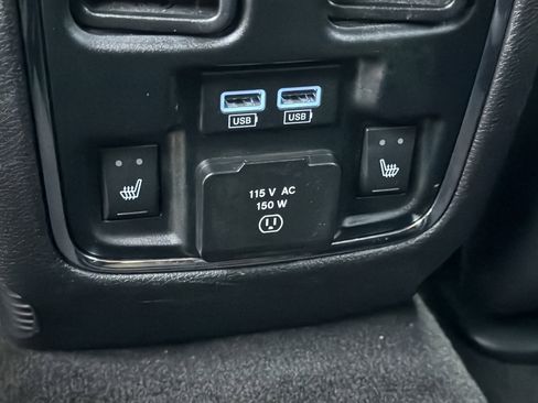 Used 2014 Dodge Durango R/T w/ Technology Group image 25