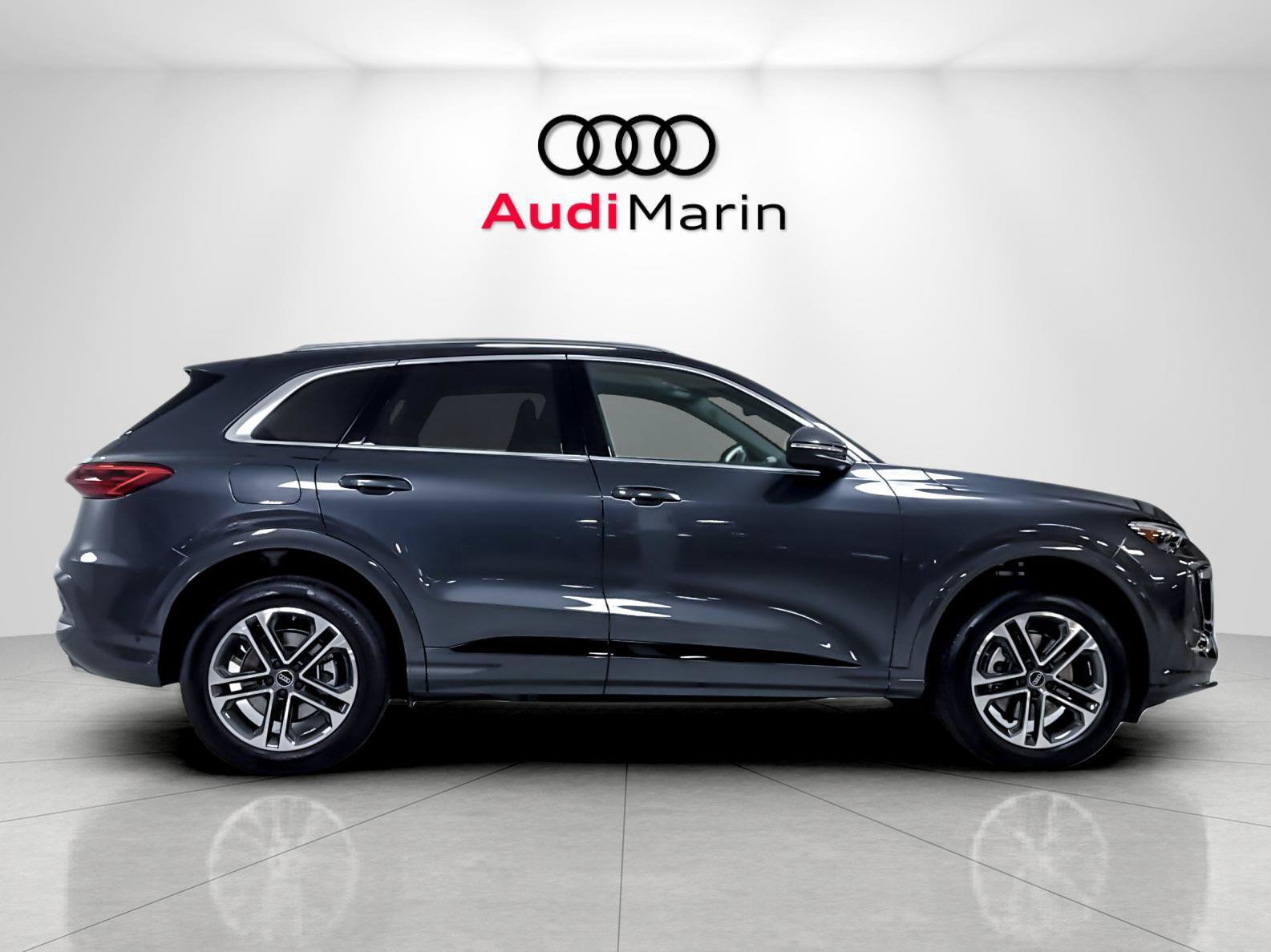 Certified 2026 Audi Q5 Premium Plus AWD/4WD image 6