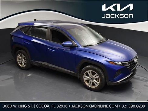 Used 2023 Hyundai Tucson SE AWD/4WD image 1