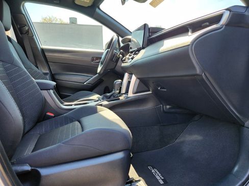 Used 2024 Toyota Corolla Cross AWD Hybrid image 10