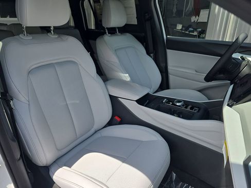 New 2026 Jeep Cherokee Limited AWD/4WD image 9