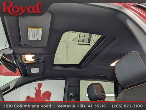 Used 2024 GMC Canyon AT4 w/ Technology Package image 22