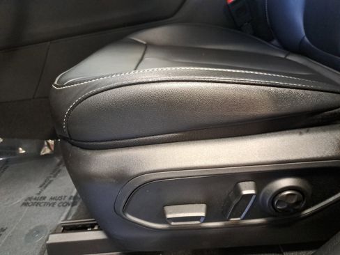 New 2025 Jeep Grand Cherokee L Limited RWD image 29